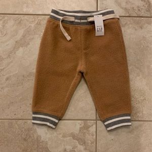 Baby gap fit fleece pants 6-12m